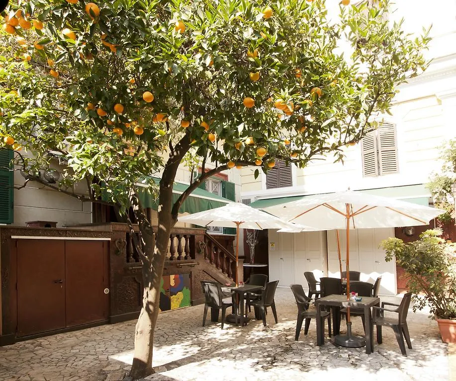 Vatican Vacanze Romane Hotel 0*, Rome